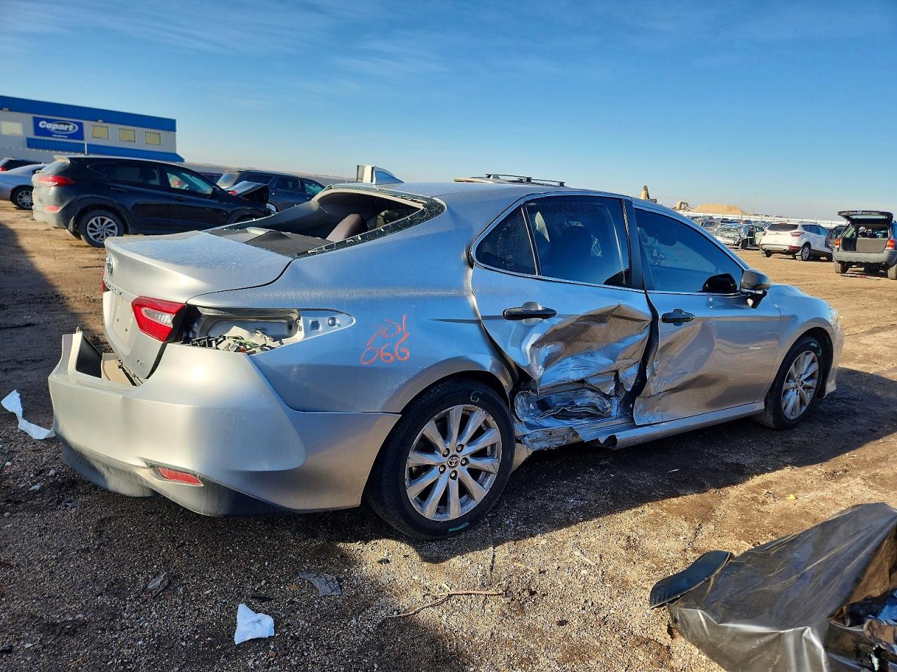 2019 TOYOTA CAMRY L photo 3