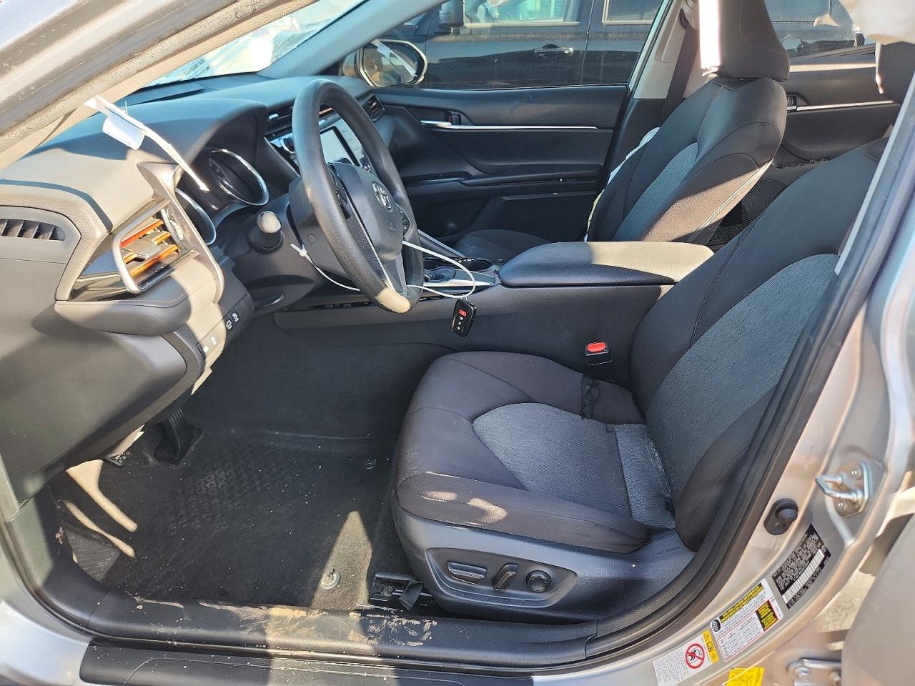 2019 TOYOTA CAMRY L photo 7