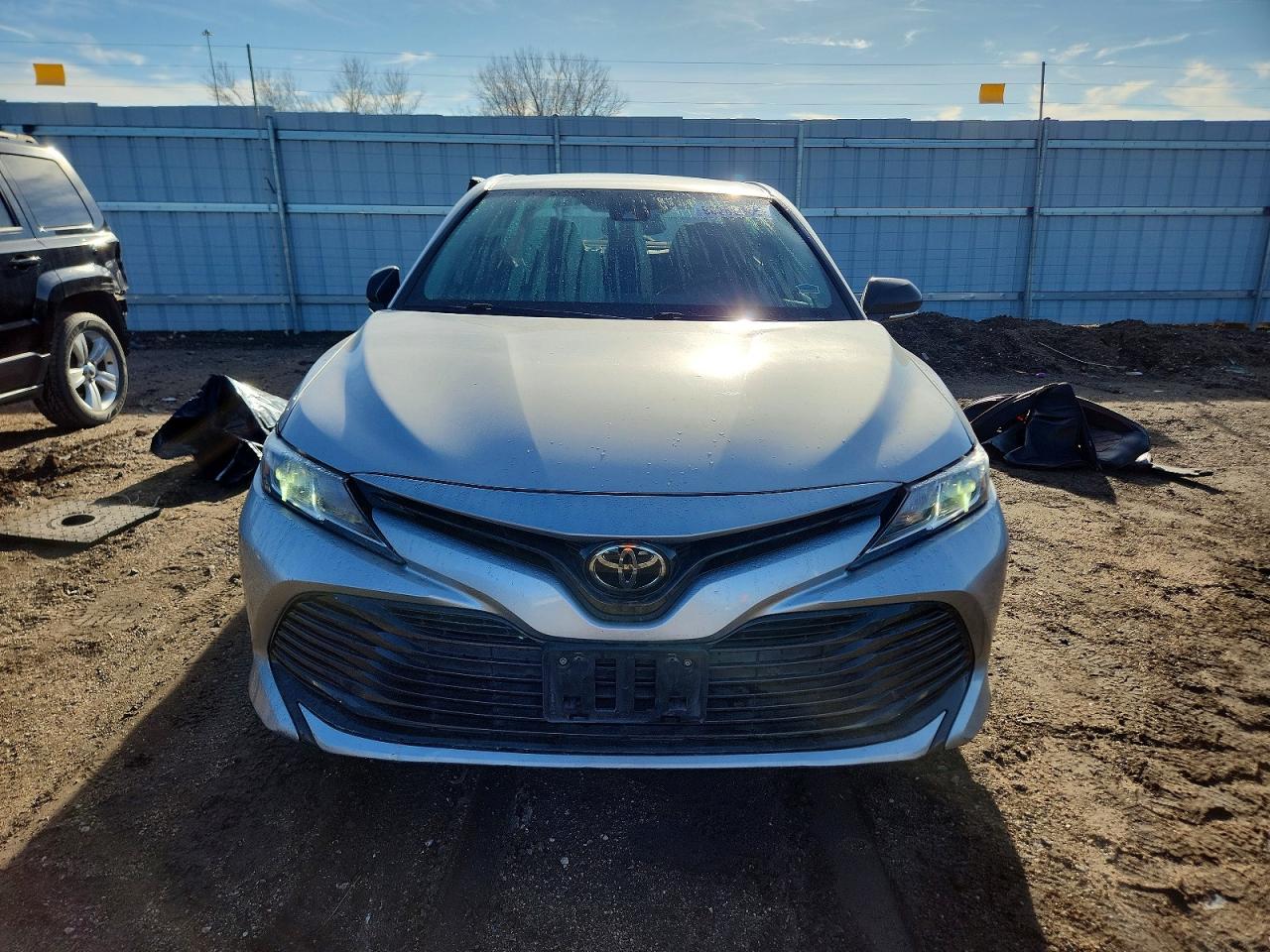 2019 TOYOTA CAMRY L photo 5