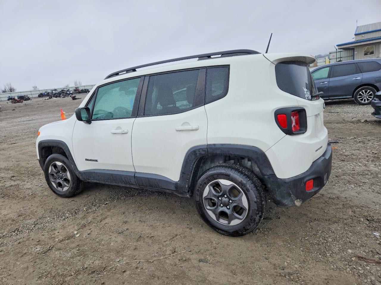 2017 JEEP RENEGADE SPORT photo 2