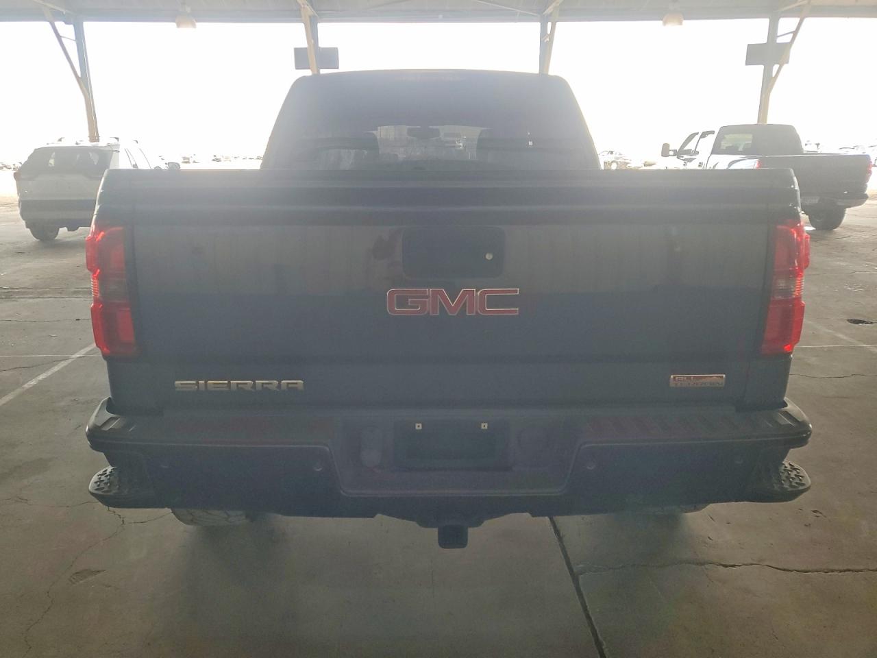 2014 GMC SIERRA K1500 SLE photo 6