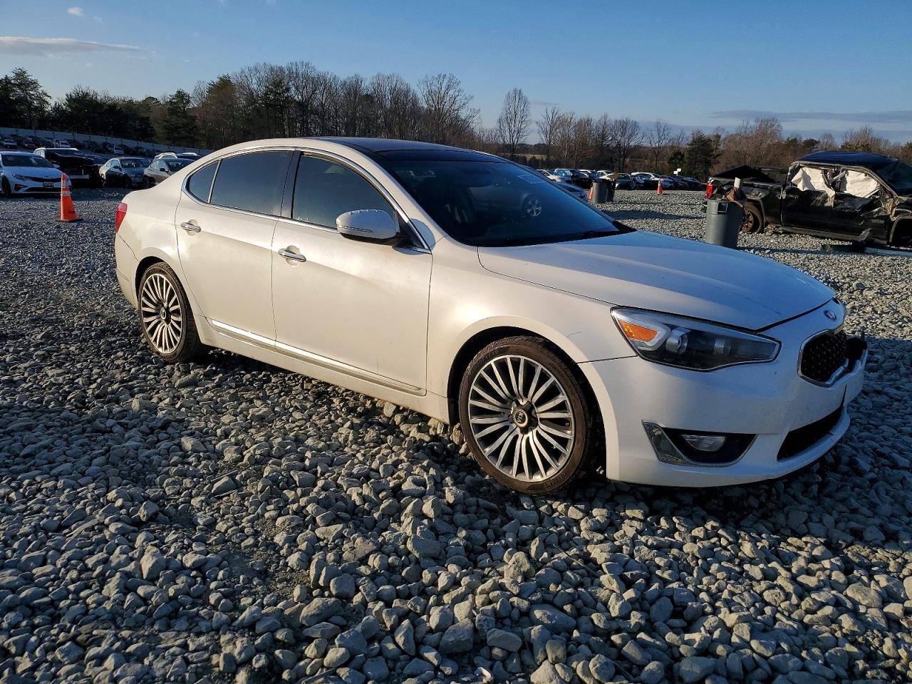 2015 KIA CADENZA PREMIUM photo 4