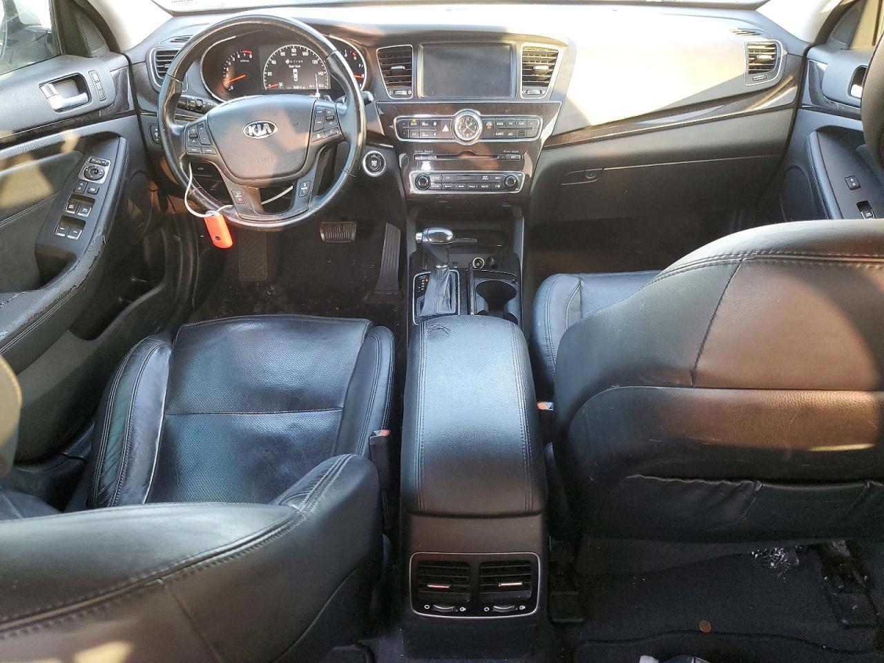 2015 KIA CADENZA PREMIUM photo 8