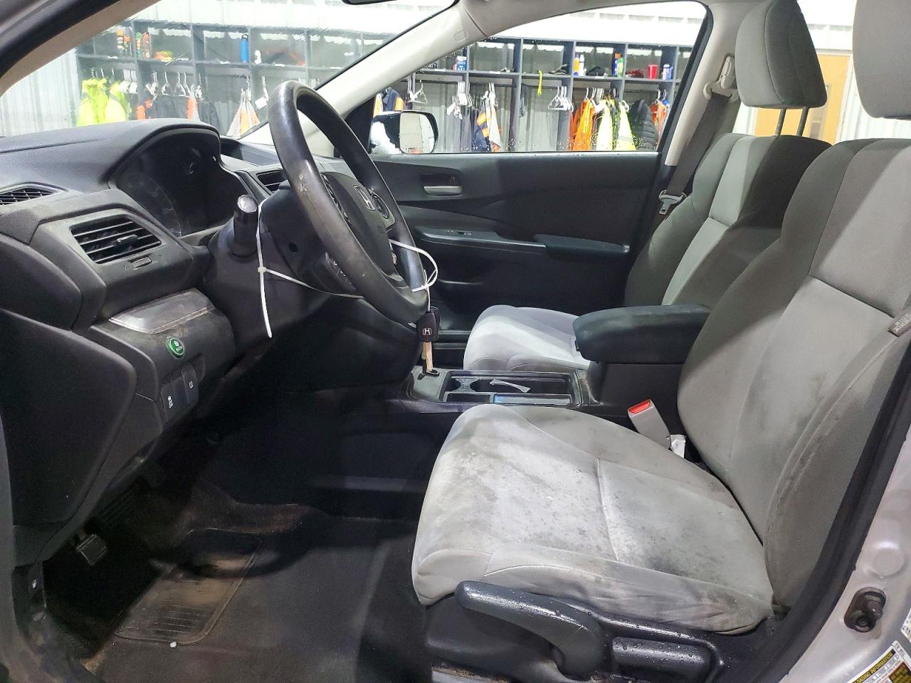 2015 HONDA CR-V LX photo 7
