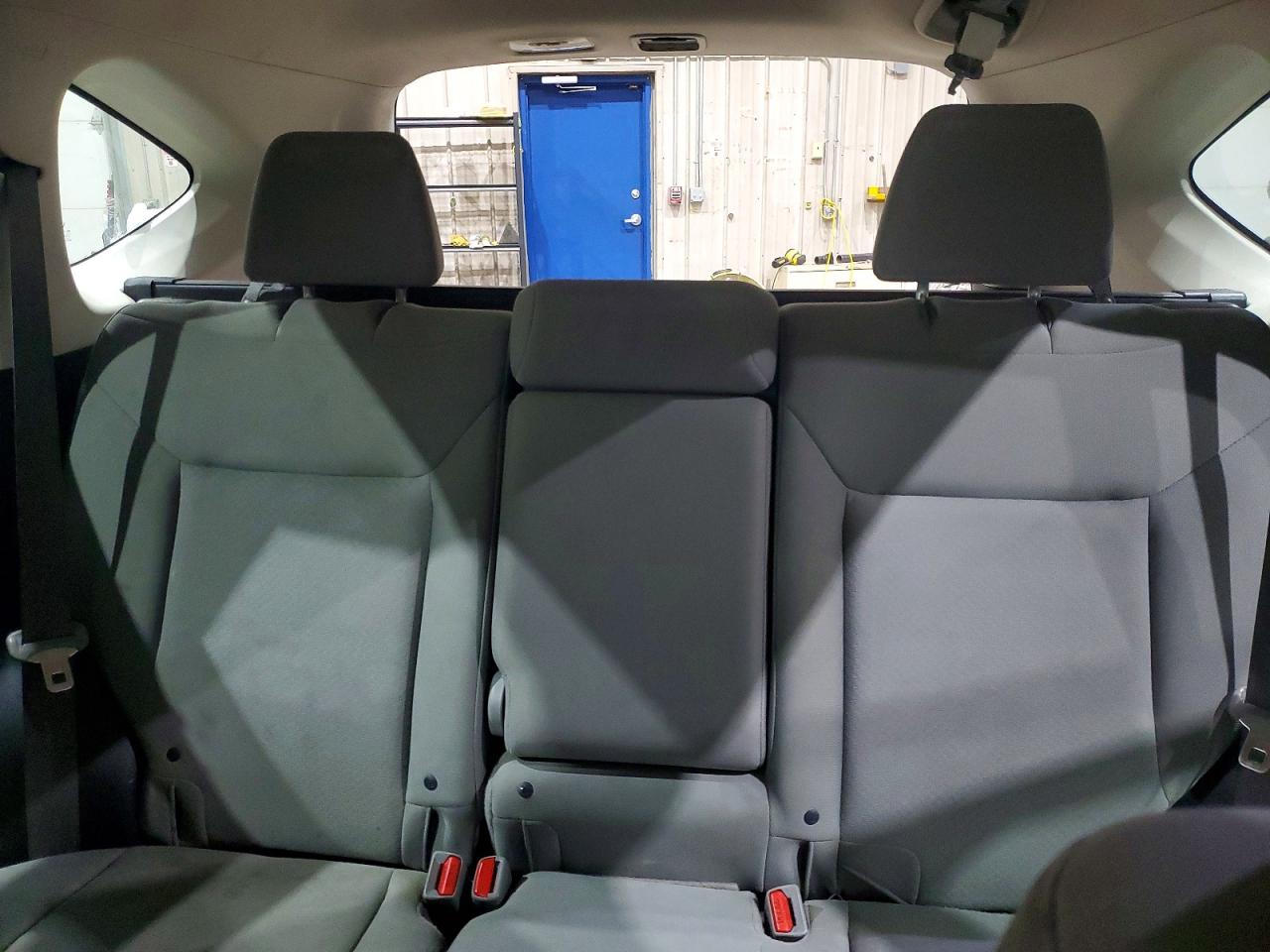 2015 HONDA CR-V LX photo 10