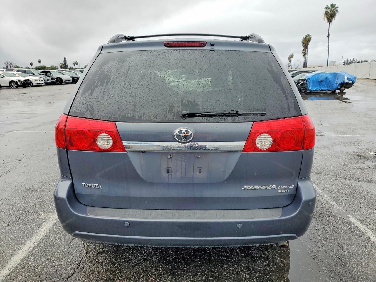 2006 TOYOTA SIENNA XLE photo 6