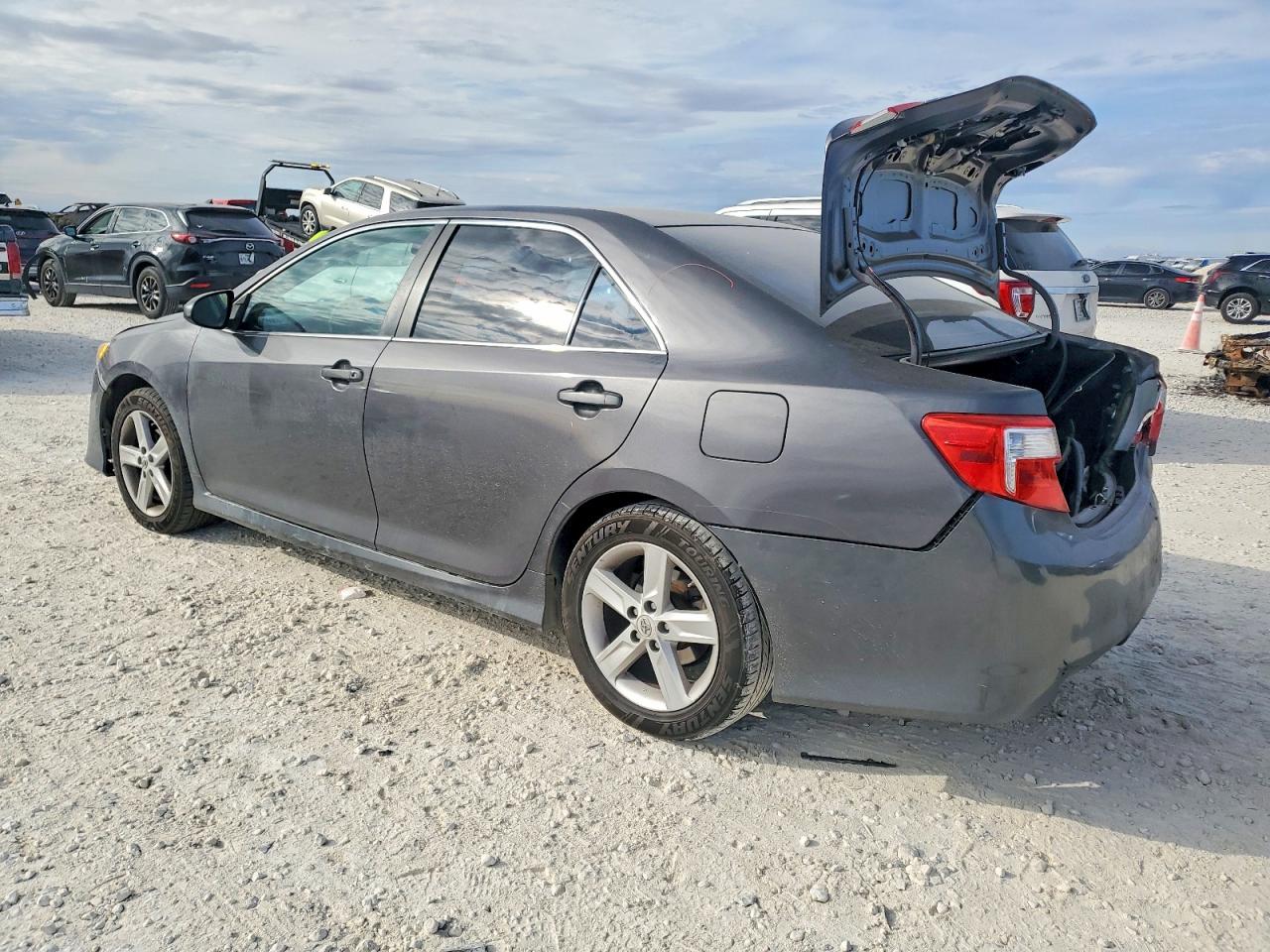 2012 TOYOTA CAMRY BASE photo 2