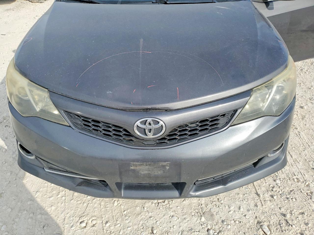 2012 TOYOTA CAMRY BASE photo 11