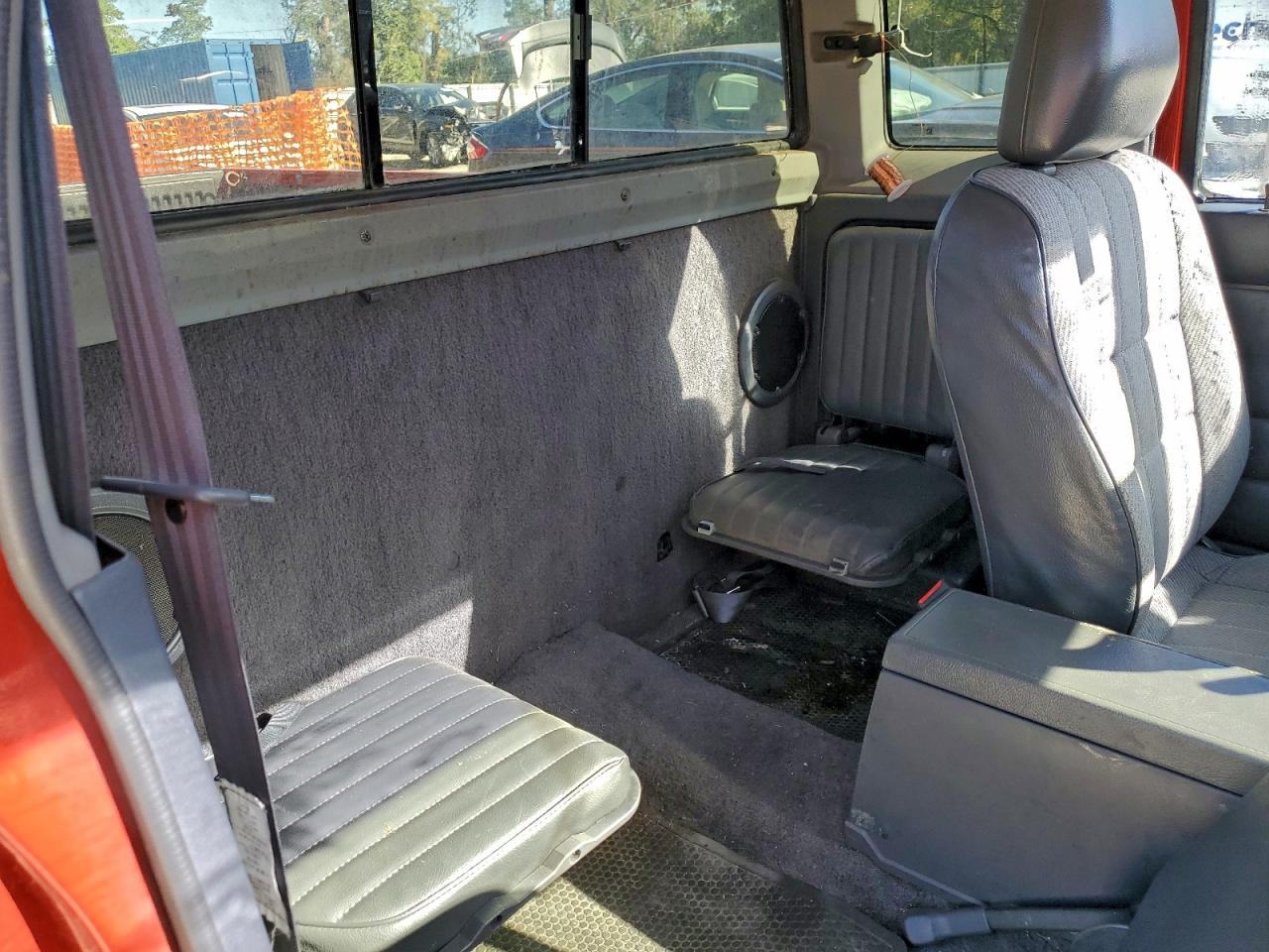1995 NISSAN TRUCK KING CAB SE photo 10