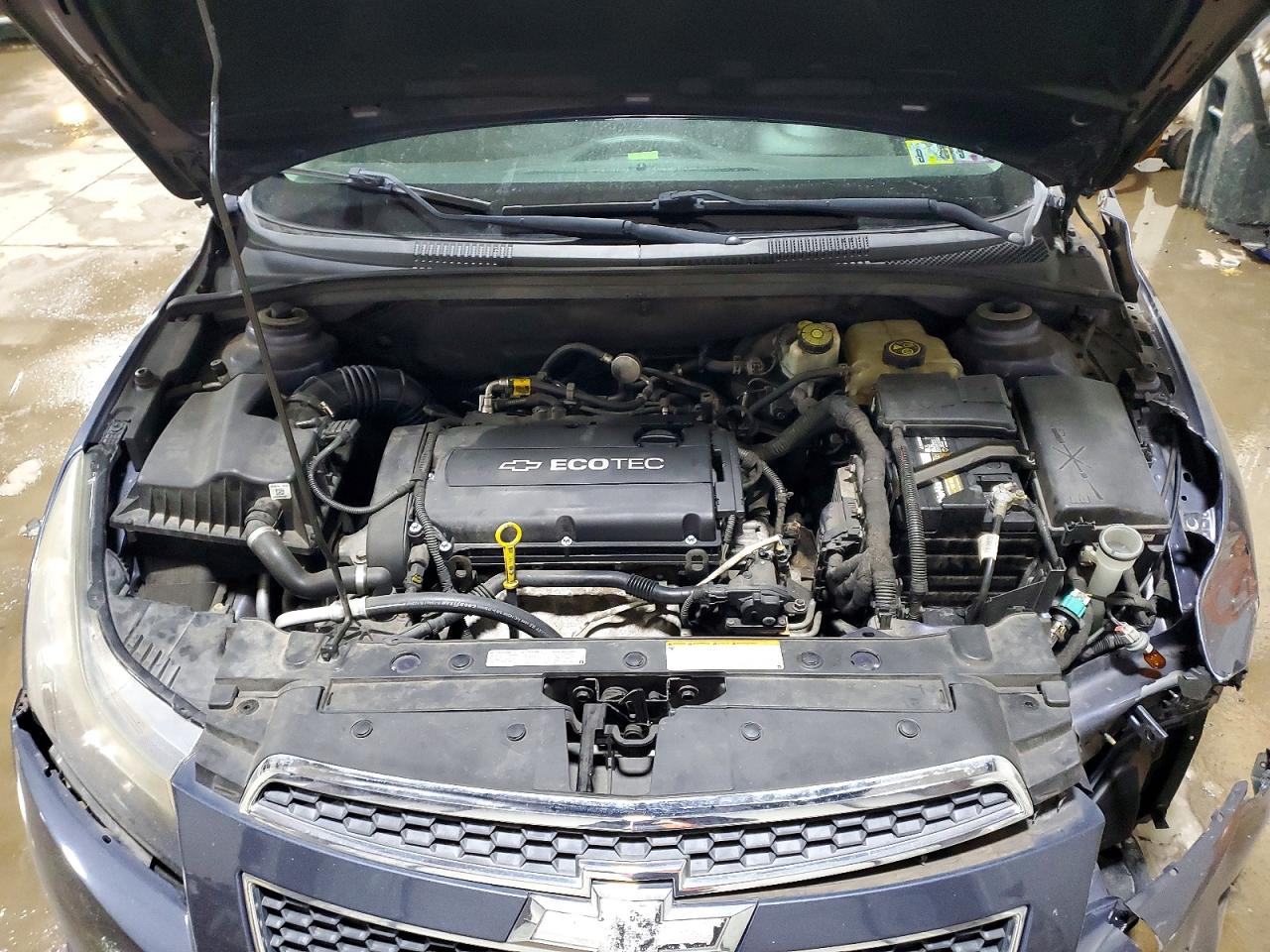2014 CHEVROLET CRUZE LS photo 11