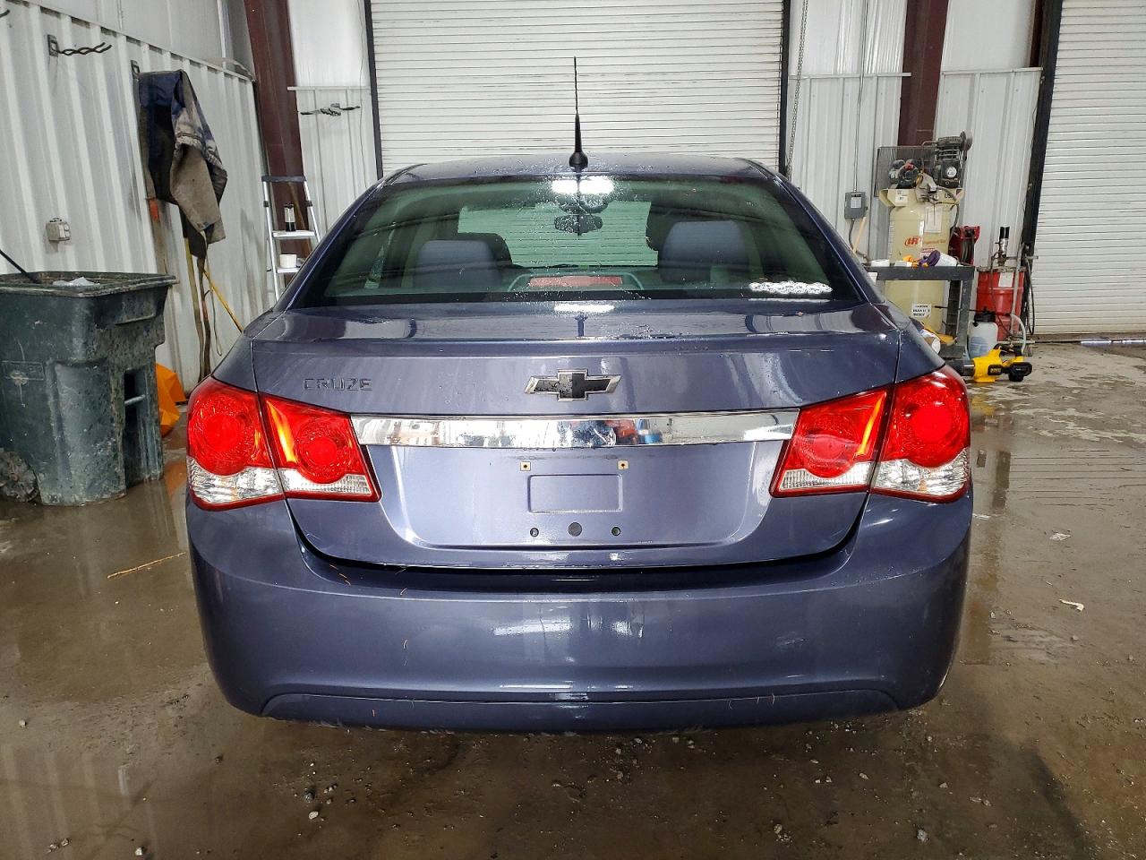 2014 CHEVROLET CRUZE LS photo 6