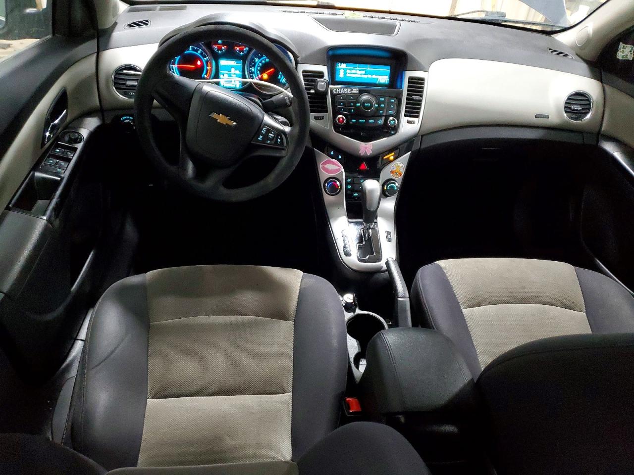 2014 CHEVROLET CRUZE LS photo 8