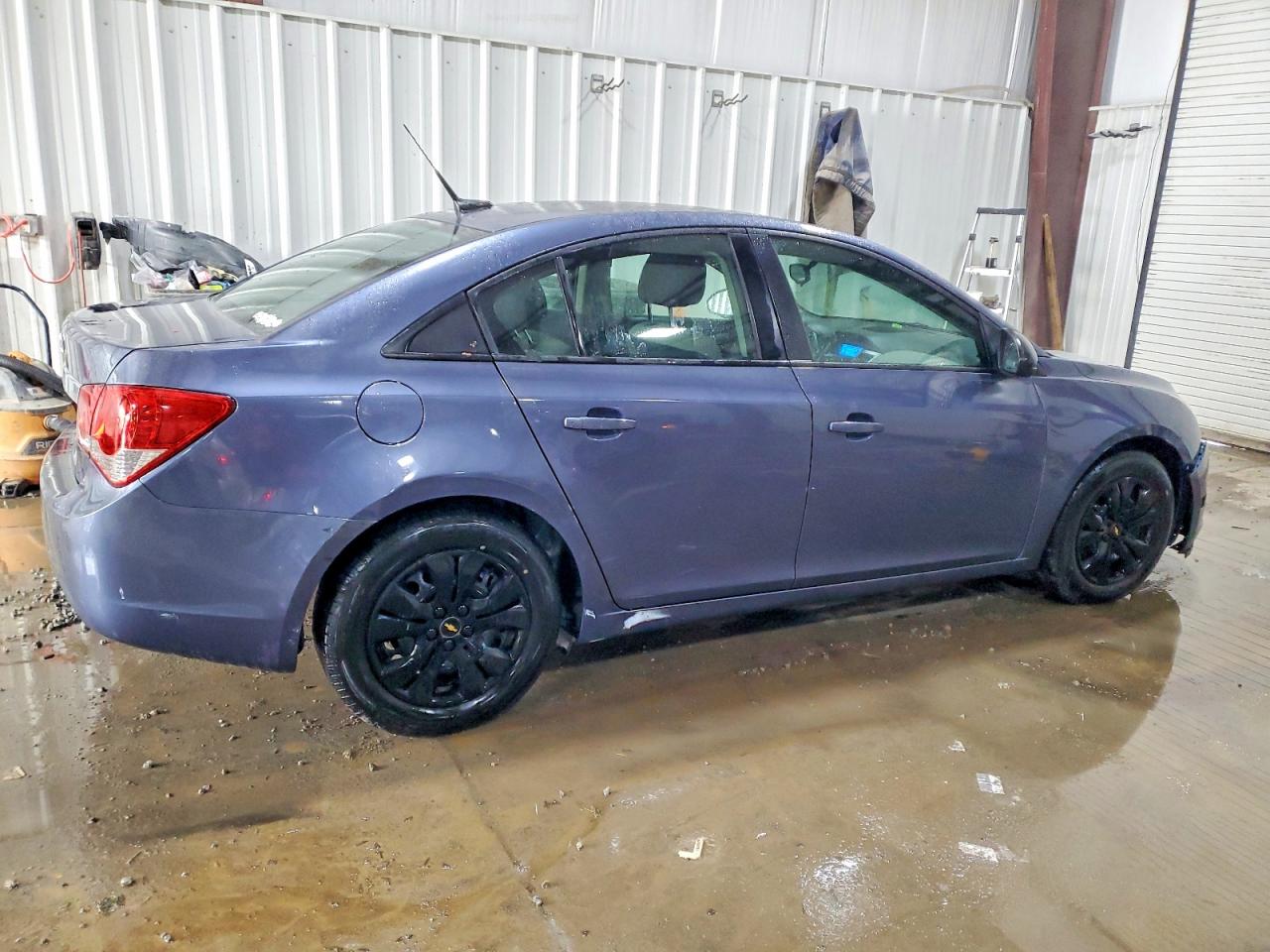 2014 CHEVROLET CRUZE LS photo 3