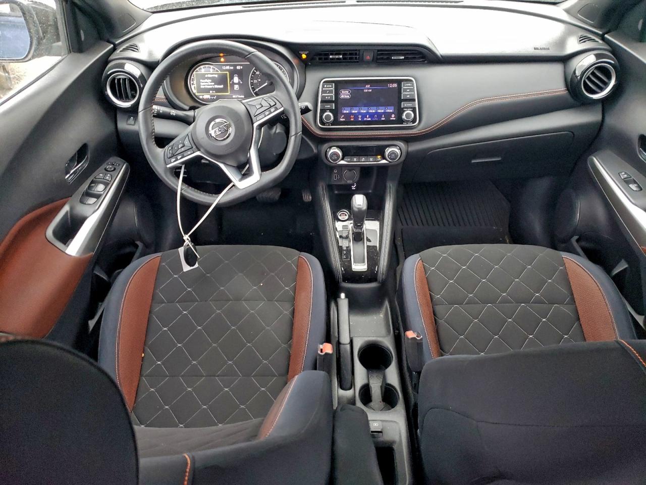 2018 NISSAN KICKS S photo 8