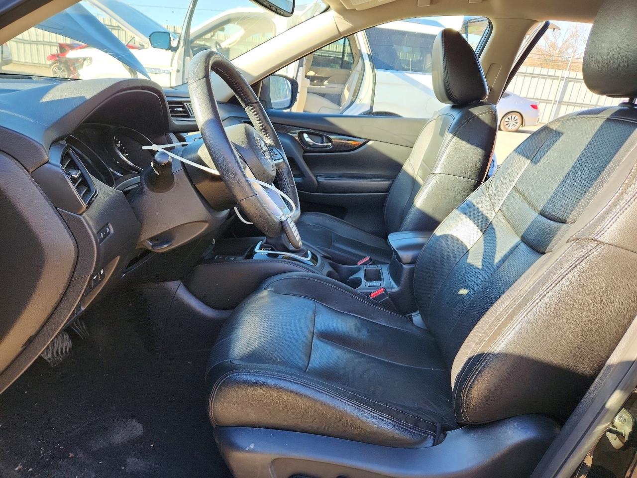 2019 NISSAN ROGUE S photo 7