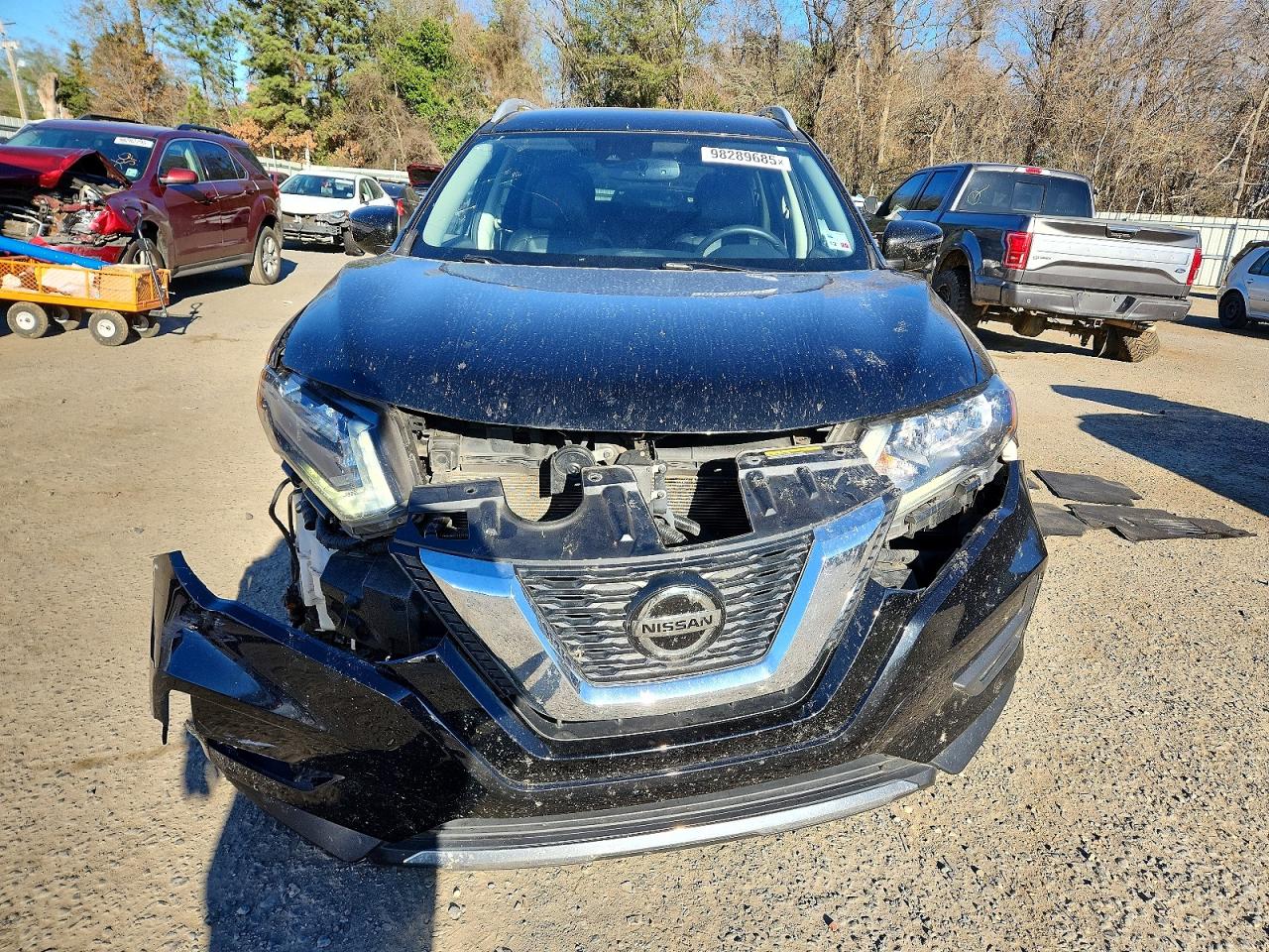 2019 NISSAN ROGUE S photo 5