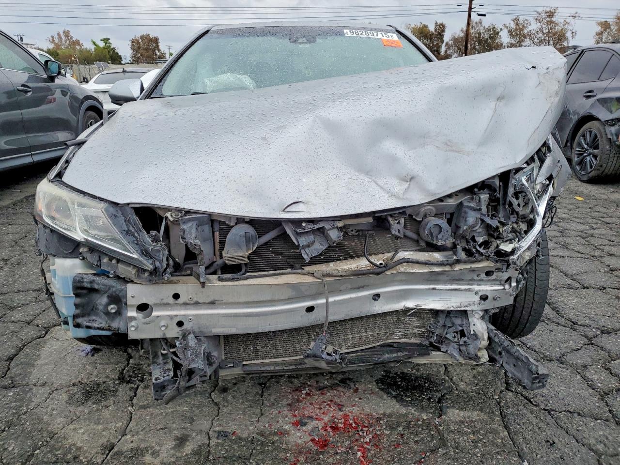 2019 TOYOTA CAMRY L photo 5
