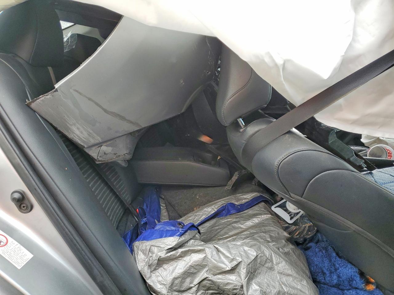 2019 TOYOTA CAMRY L photo 10