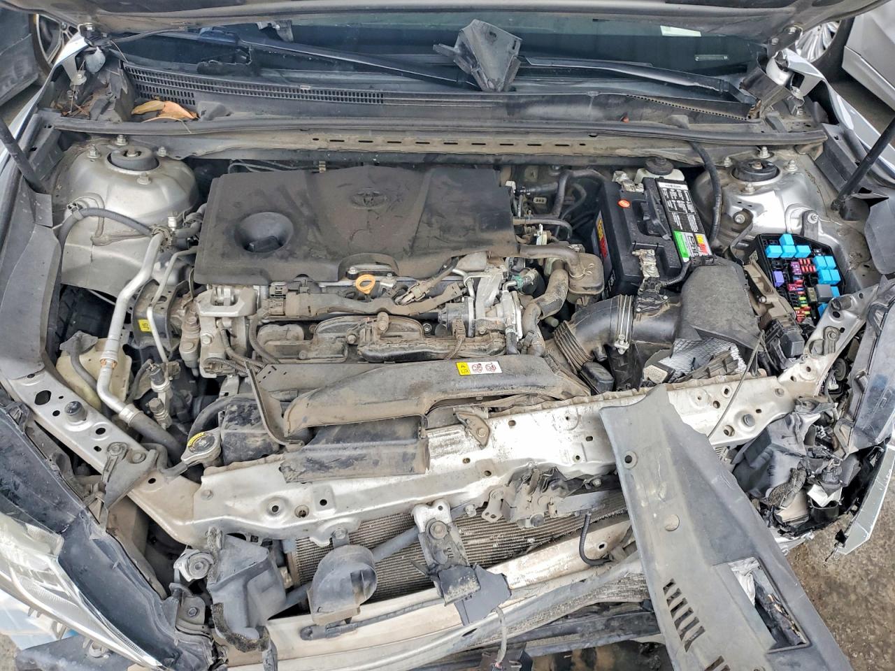 2019 TOYOTA CAMRY L photo 11