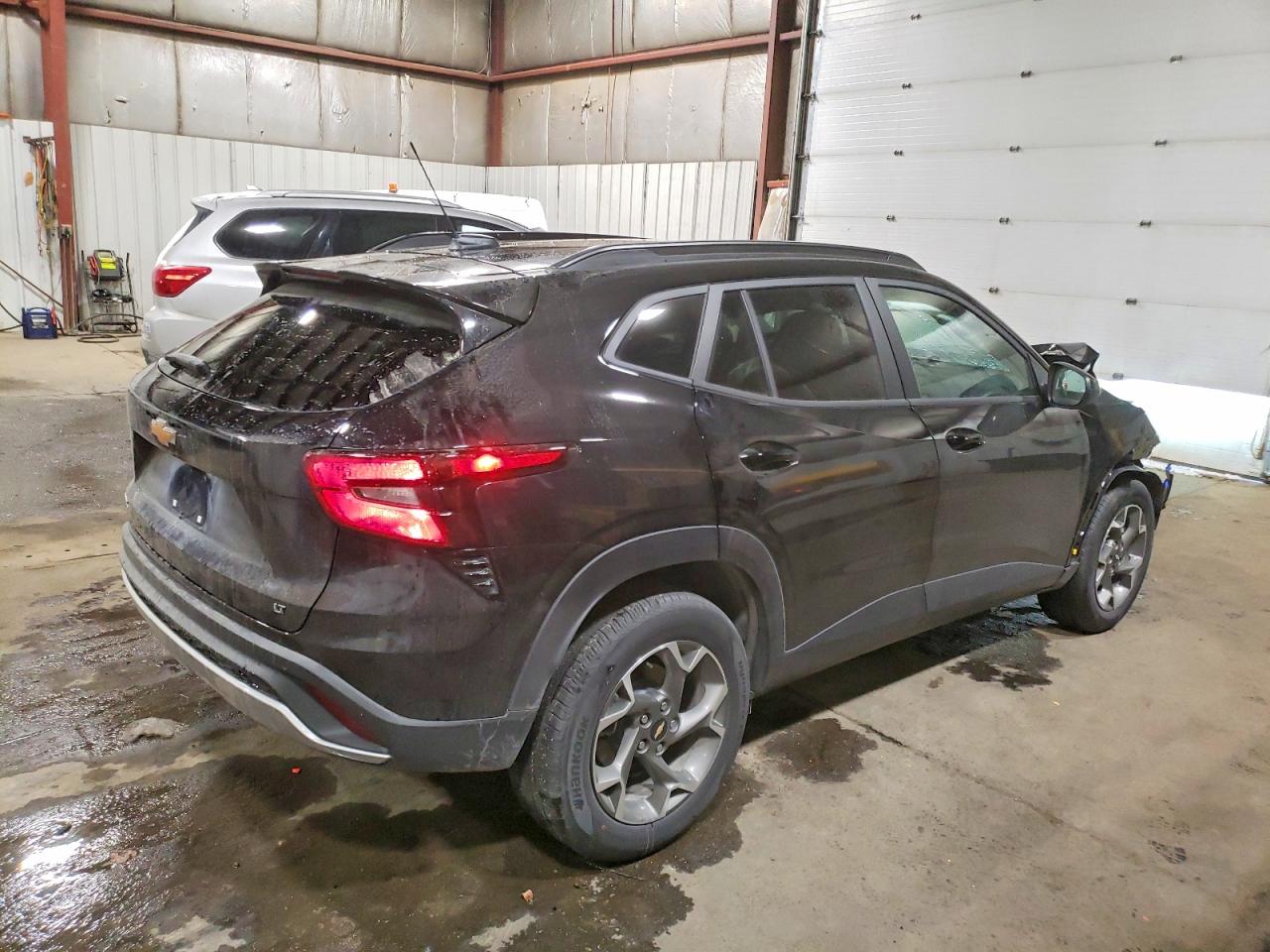 2025 CHEVROLET TRAX 1LT photo 3