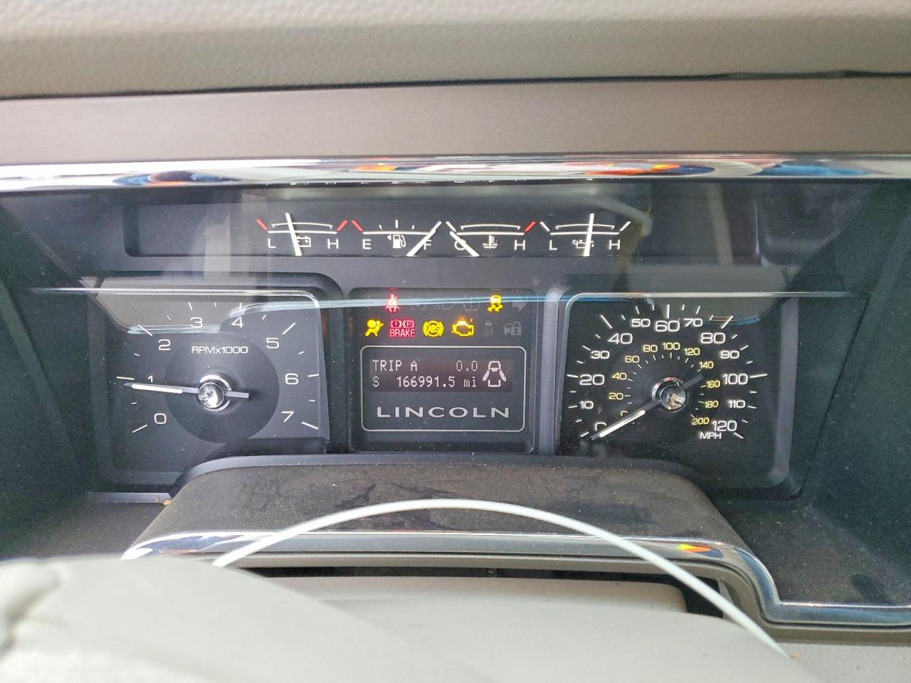 2013 LINCOLN NAVIGATOR photo 9