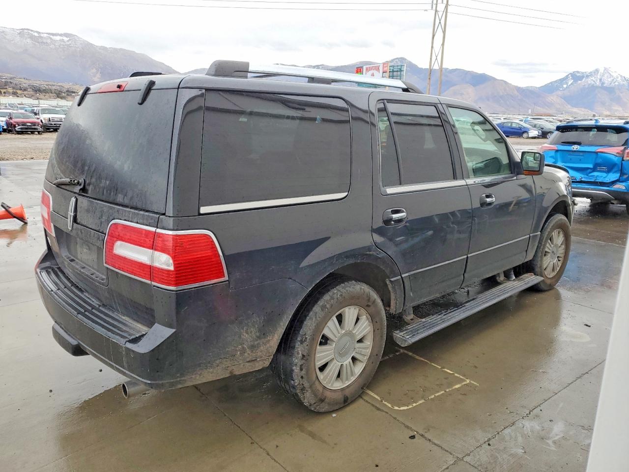 2013 LINCOLN NAVIGATOR photo 3