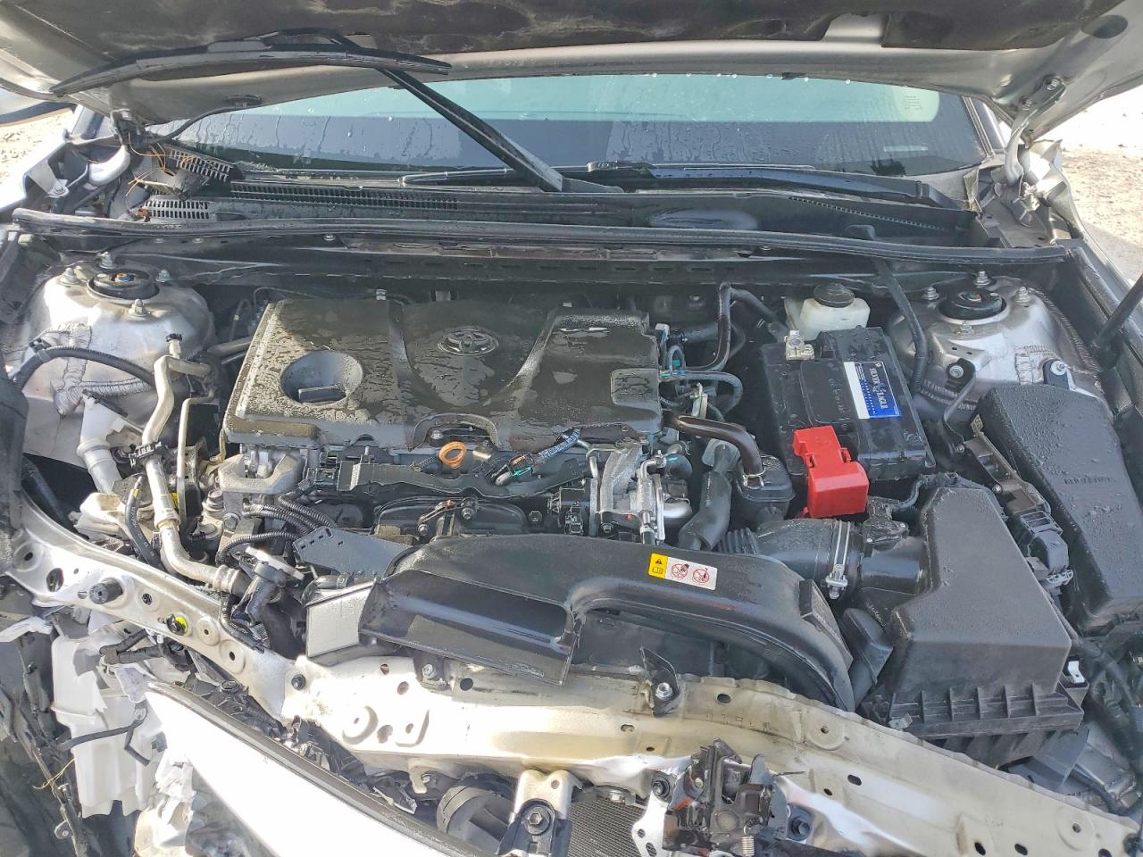 2019 TOYOTA CAMRY LE photo 11