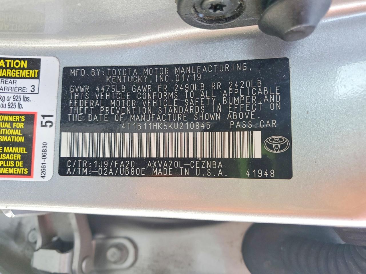 2019 TOYOTA CAMRY LE photo 12