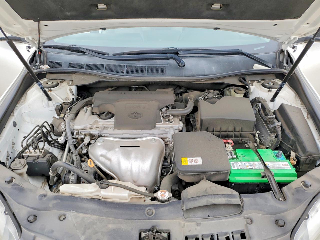 2017 TOYOTA CAMRY LE photo 11