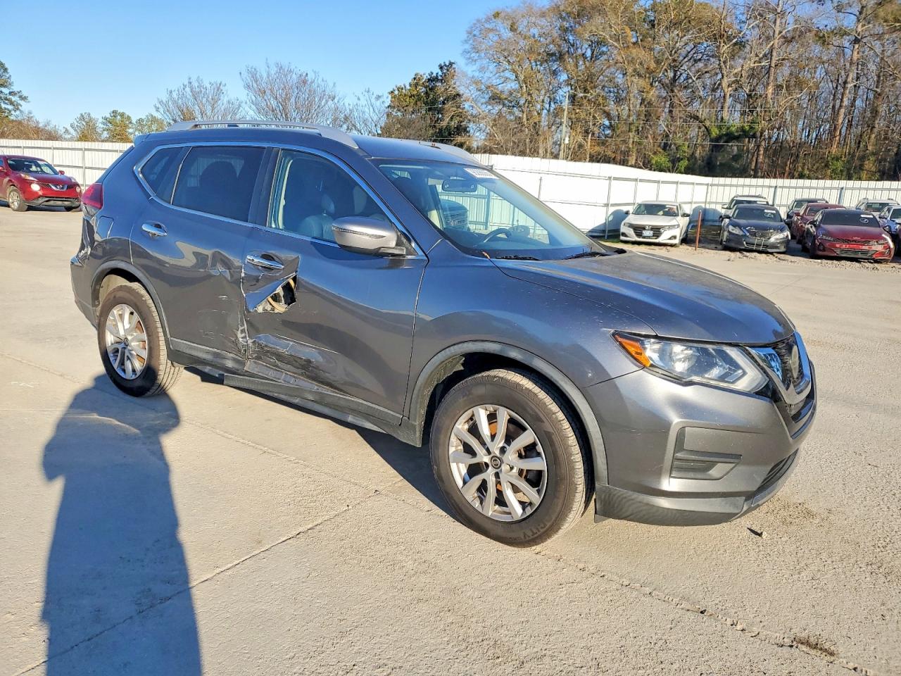 2018 NISSAN ROGUE S photo 4