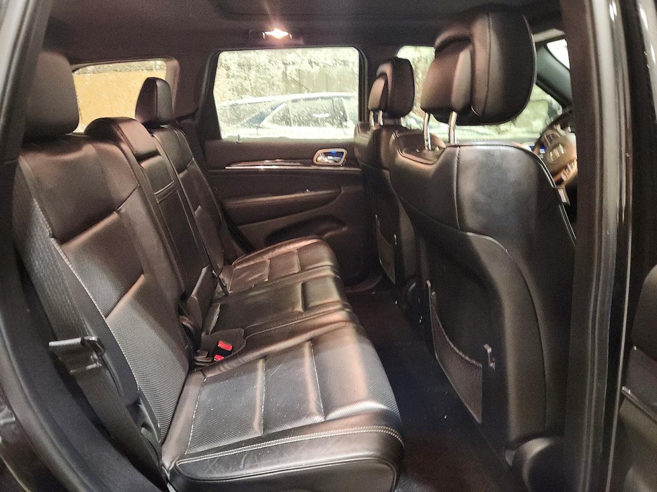 2015 JEEP GRAND CHEROKEE OVERLAND photo 10