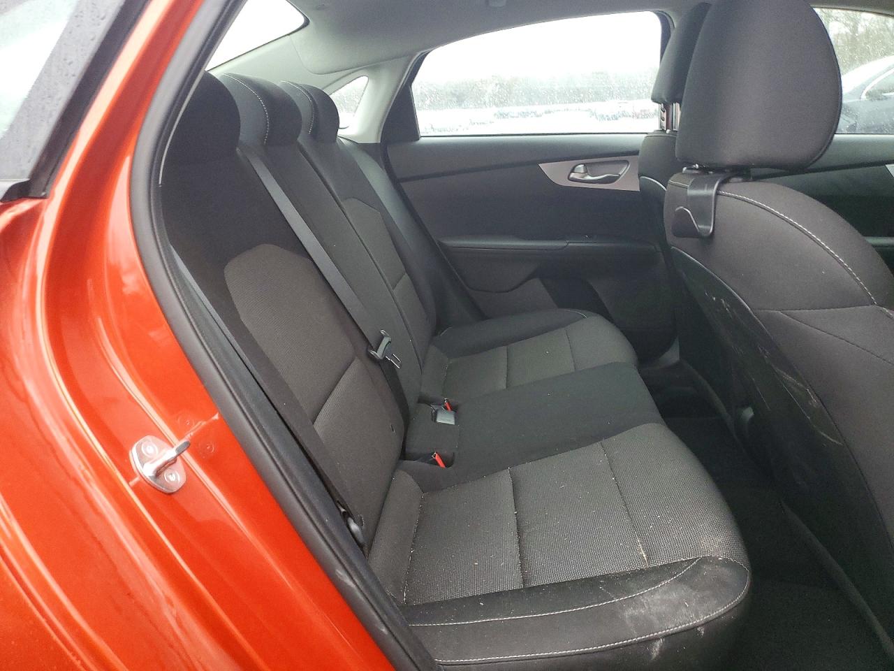 2023 KIA FORTE LX photo 10