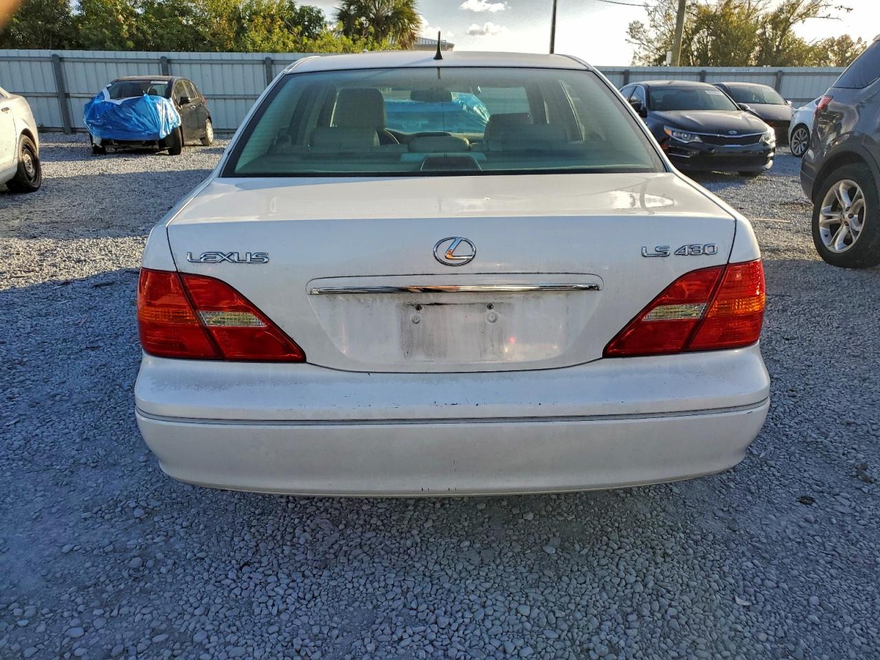 2001 LEXUS LS 430 photo 6