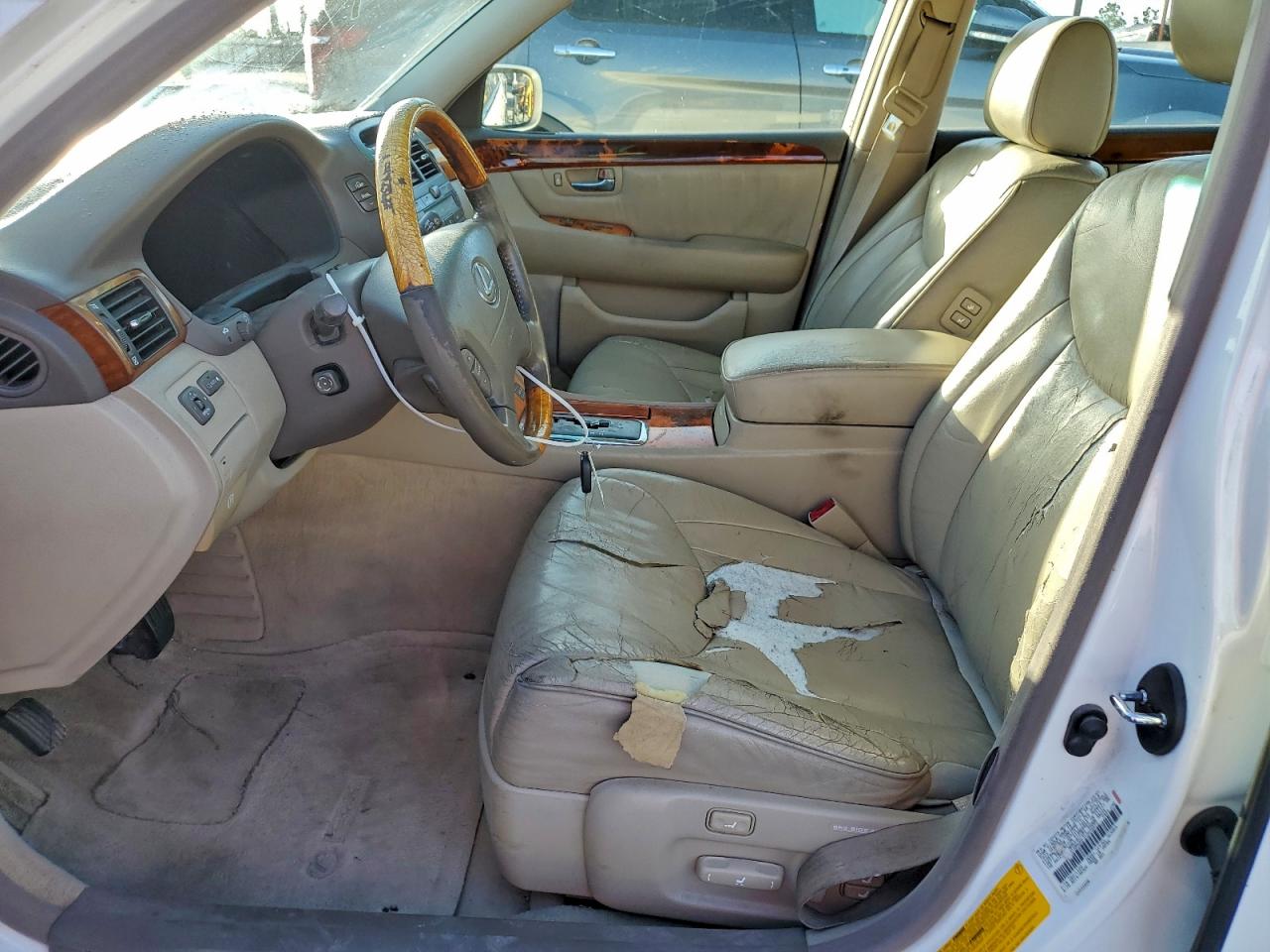 2001 LEXUS LS 430 photo 7