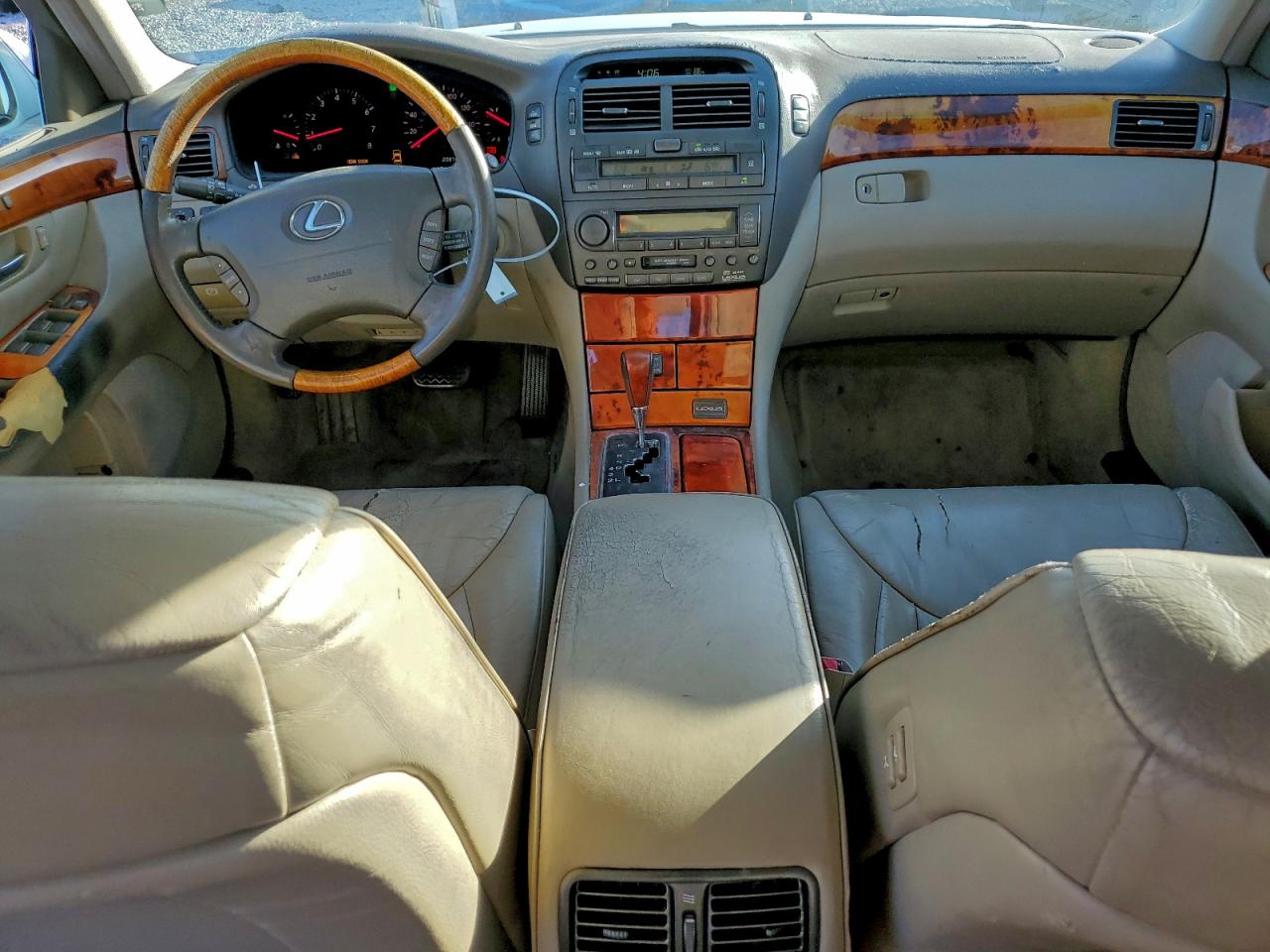 2001 LEXUS LS 430 photo 8