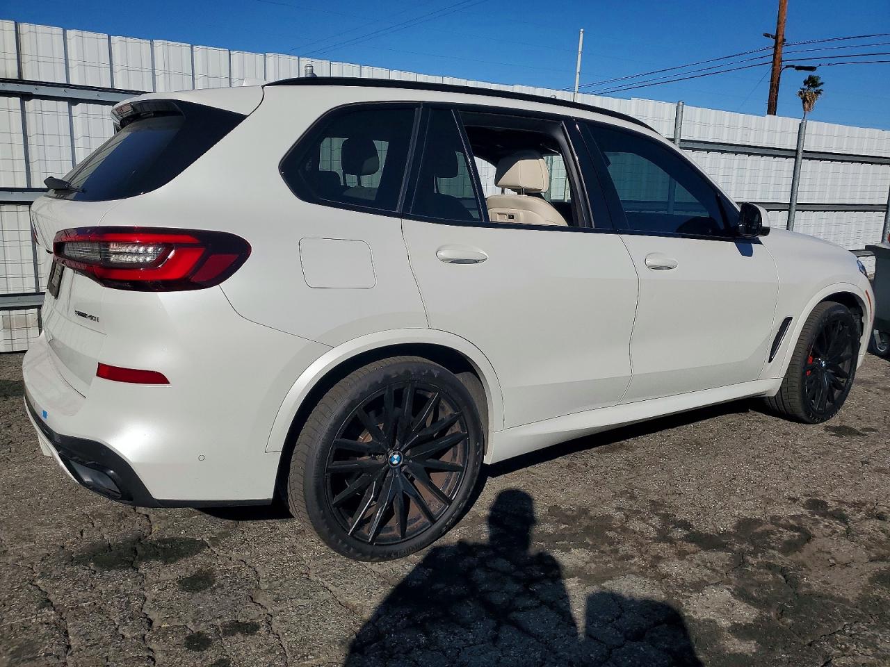 2022 BMW X5 SDRIVE 40I photo 3