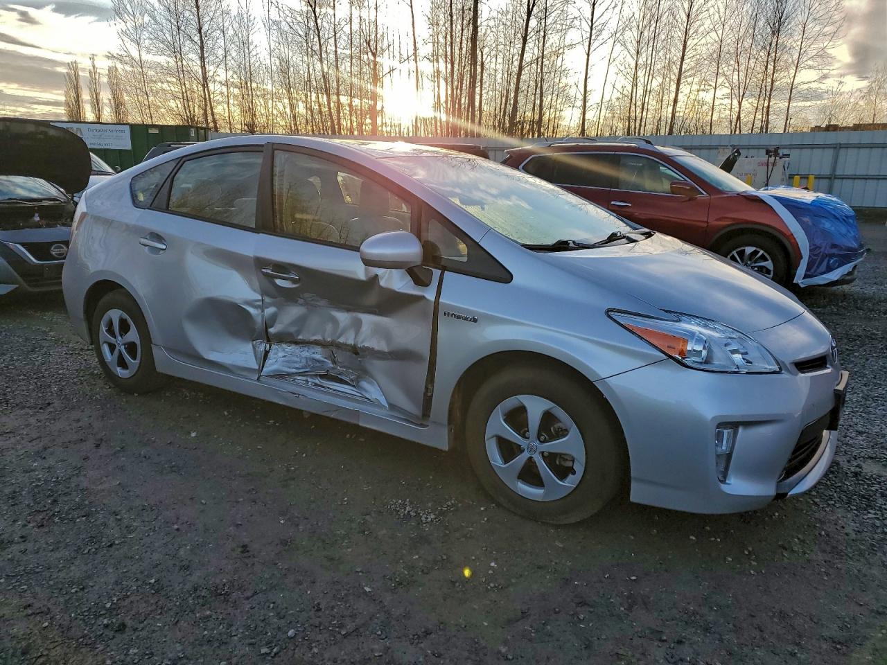 2015 TOYOTA PRIUS photo 7