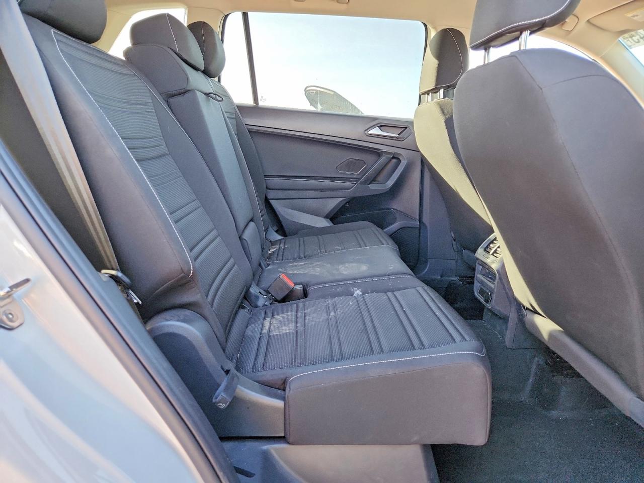 2024 VOLKSWAGEN TIGUAN S photo 11