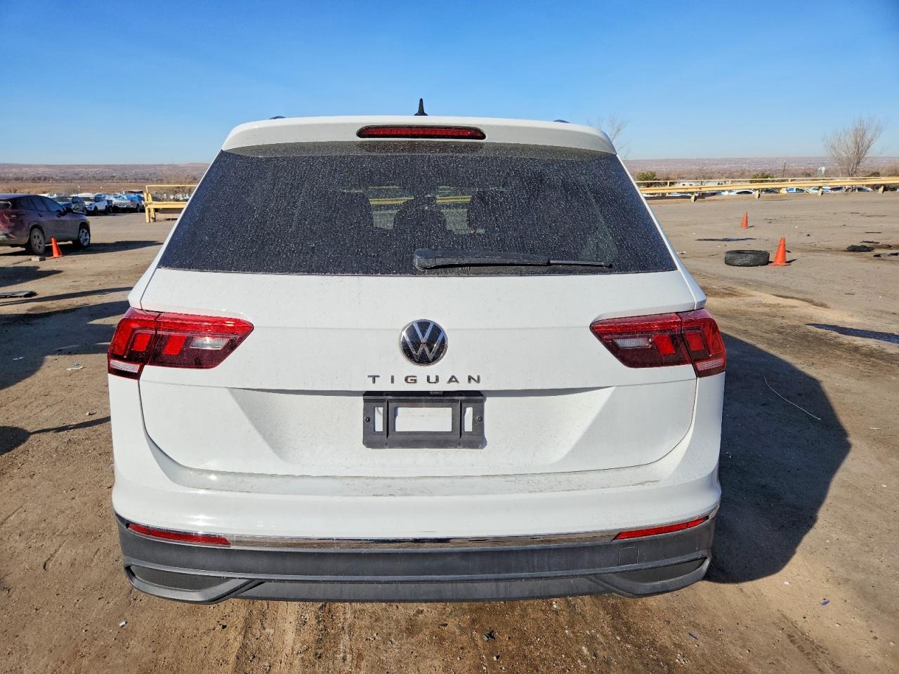 2024 VOLKSWAGEN TIGUAN S photo 6