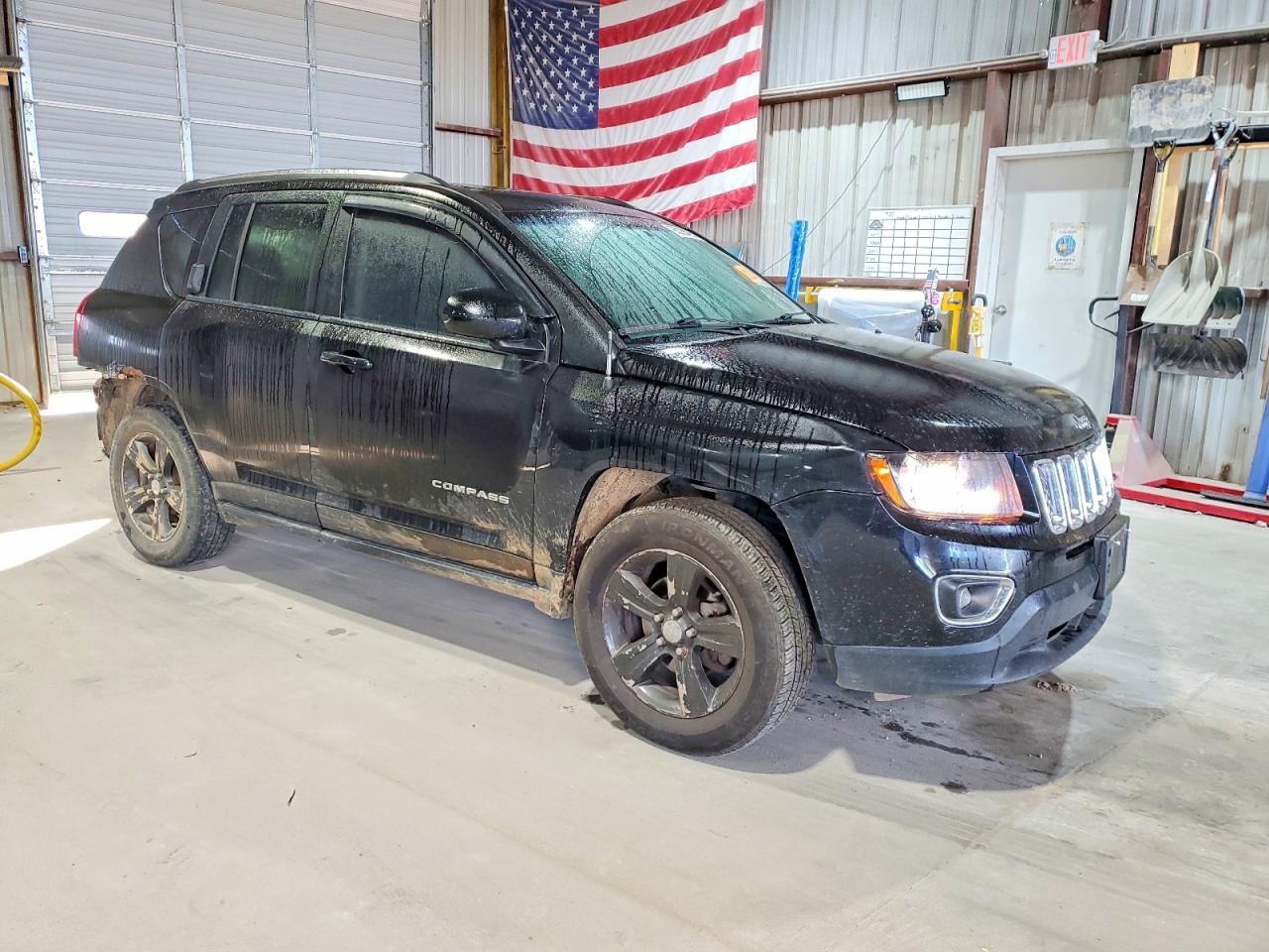 2017 JEEP COMPASS LATITUDE photo 4