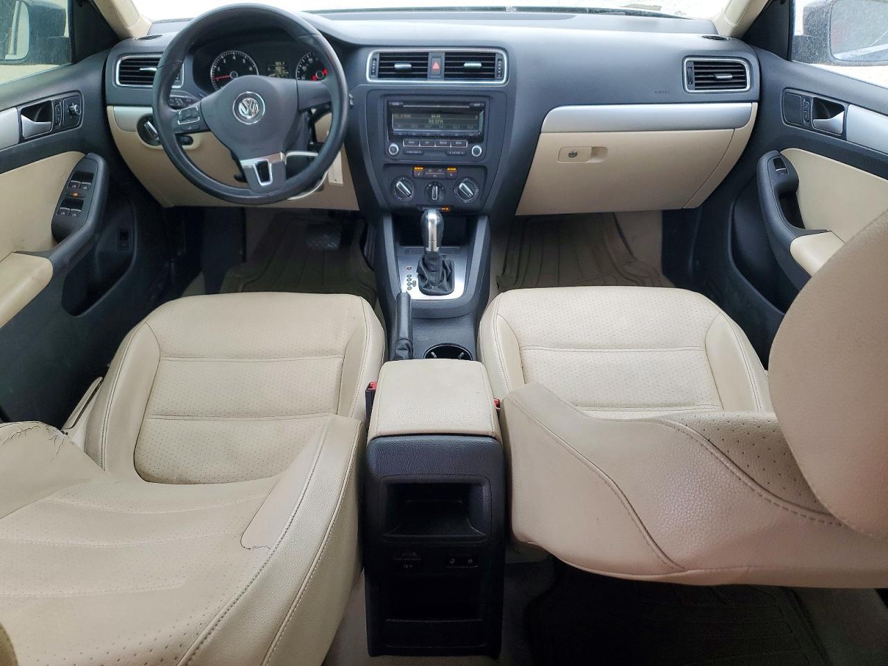 2014 VOLKSWAGEN JETTA SE photo 8
