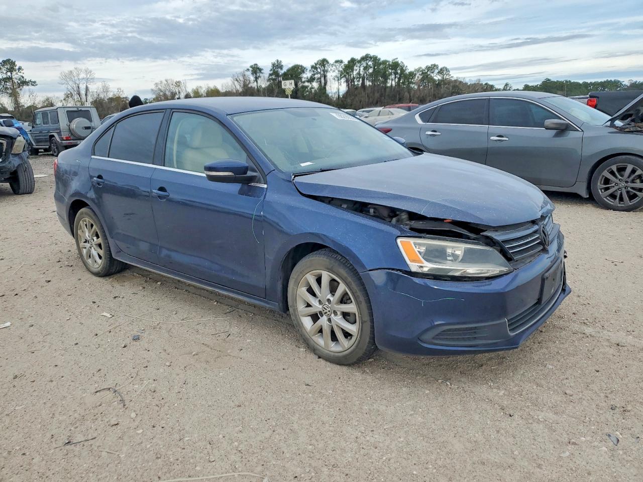 2014 VOLKSWAGEN JETTA SE photo 4