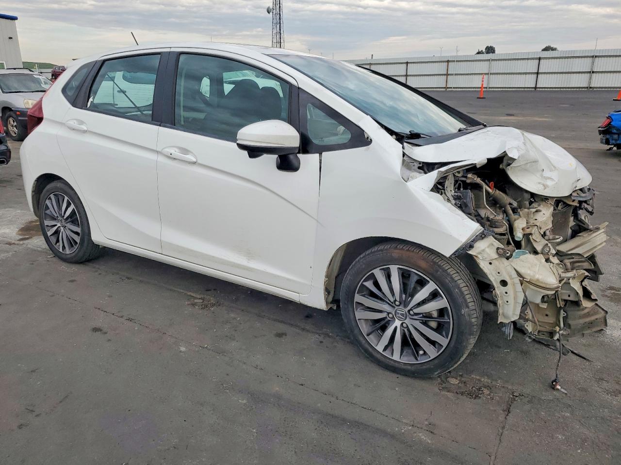 2015 HONDA FIT EX photo 4