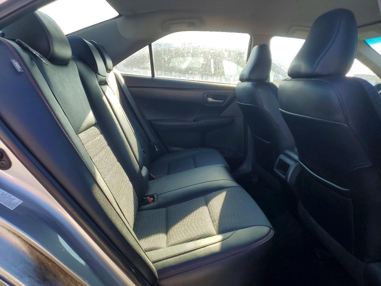2015 TOYOTA CAMRY LE photo 19