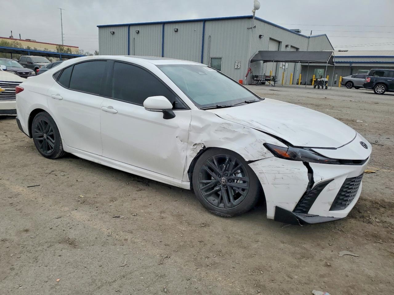 2025 TOYOTA CAMRY XSE photo 4