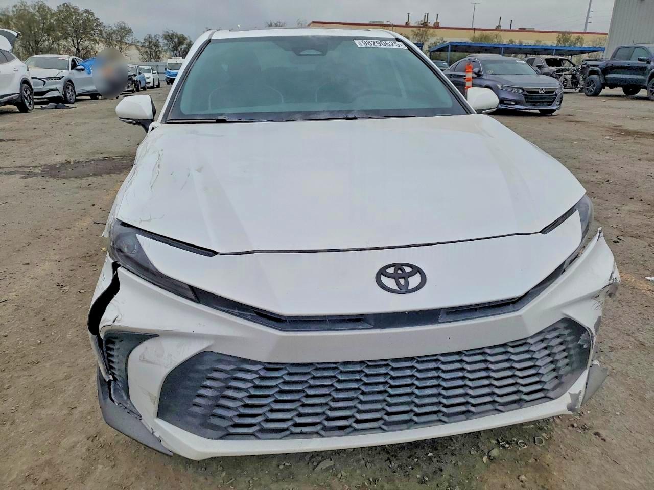 2025 TOYOTA CAMRY XSE photo 5