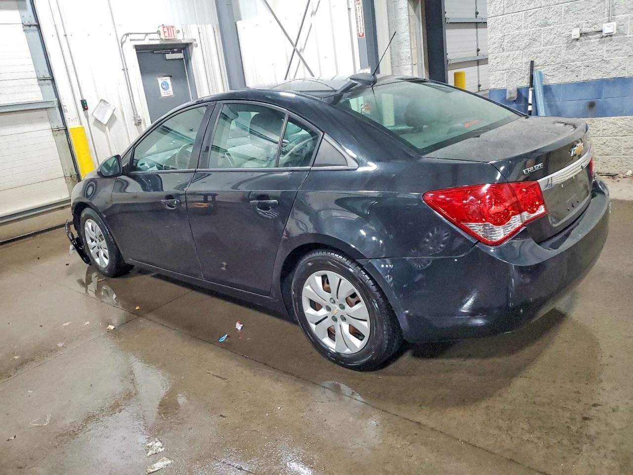 2016 CHEVROLET CRUZE LIMITED LS photo 2