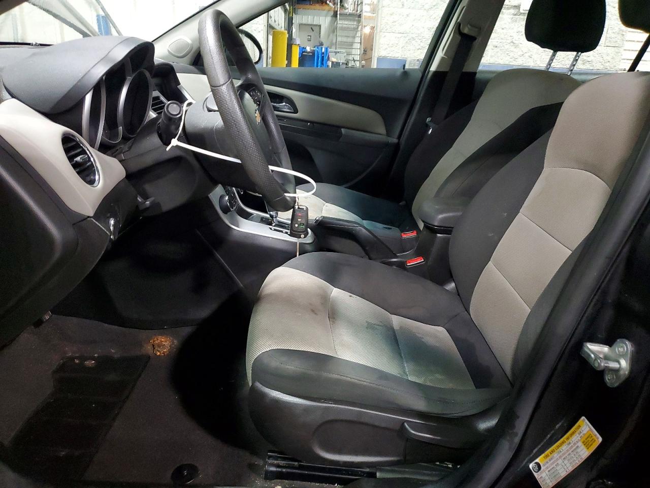 2016 CHEVROLET CRUZE LIMITED LS photo 7