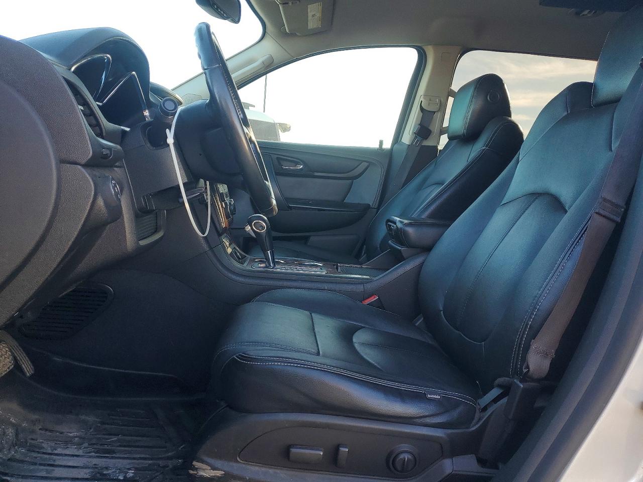 2014 CHEVROLET TRAVERSE LT photo 7