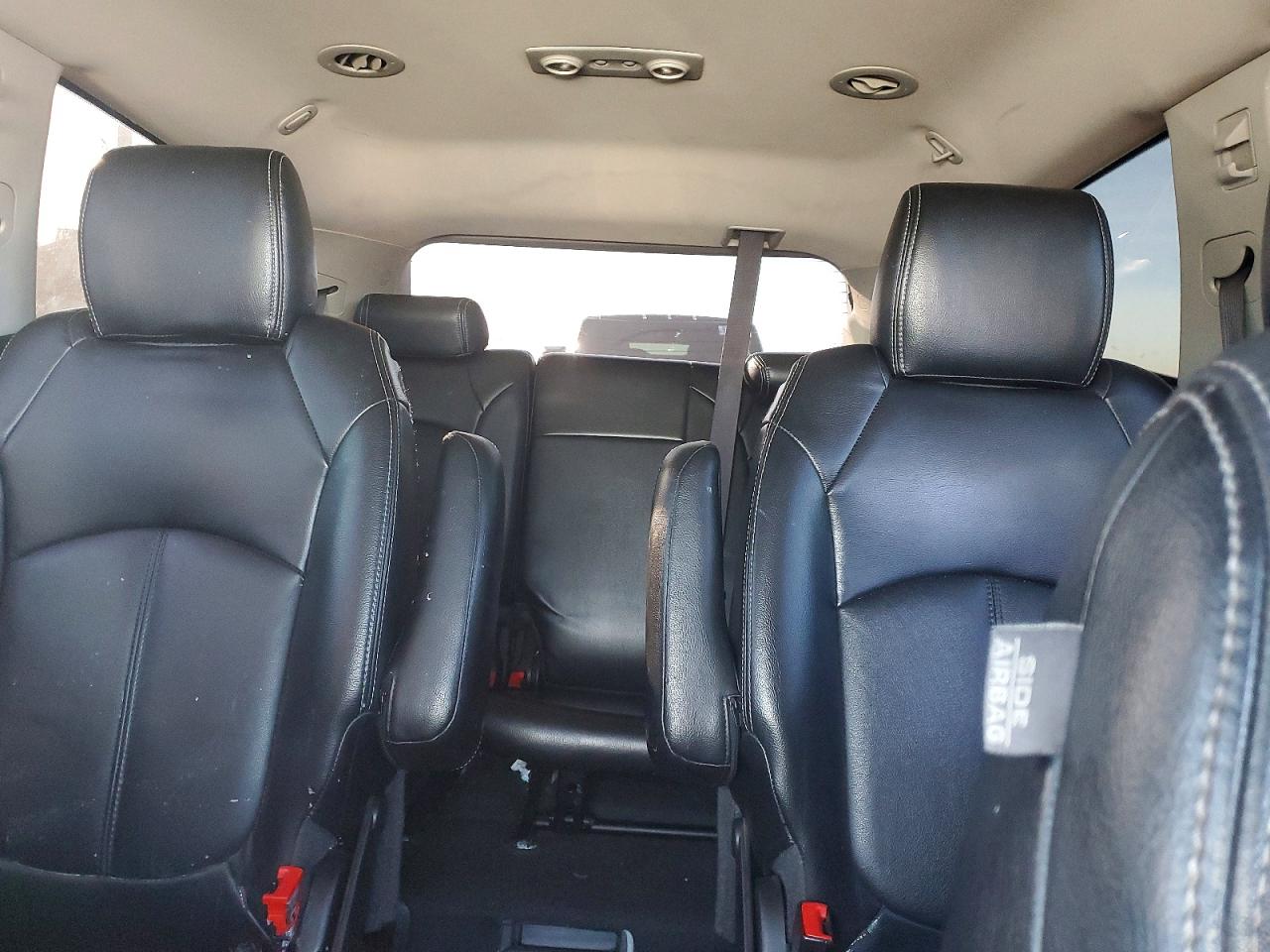 2014 CHEVROLET TRAVERSE LT photo 10